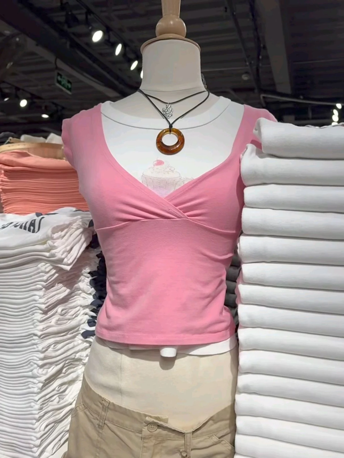 New Rose Red Slim Crop Top Woman Sexy V-neck Short Sleeve Cotton Cropped T-shirt Solid Casual Simple Sweet All-match Tee Tops image 3