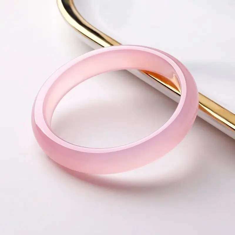 

Ice Pink Agate Chalcedony Bracelet, Elegant and Fashionable Versatile Jade Bracelet