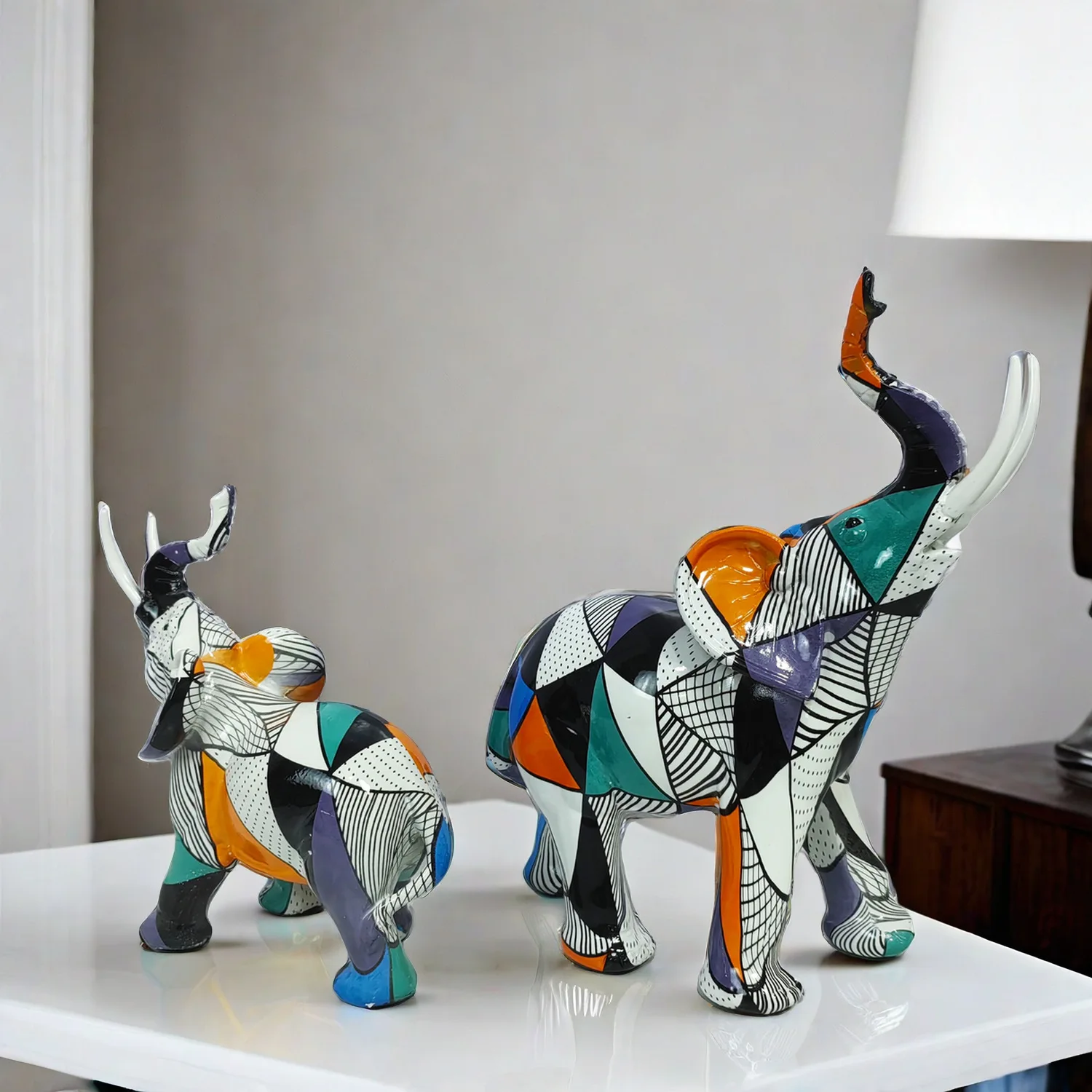 

Creative Elephant Decoration Home Living Room Wine Cabinet Office Decoration Resin Crafts