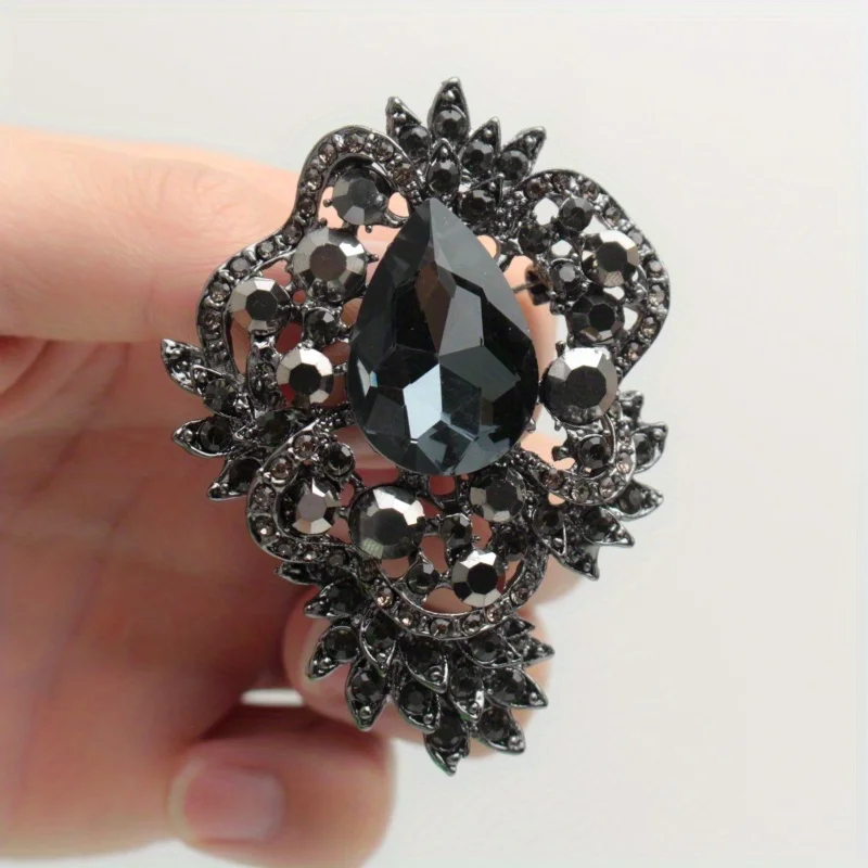 Fashion Design Light Luxury Style Rhinestone Pin Accessory Gift Unisex Fixed Decorative Pin Corsage