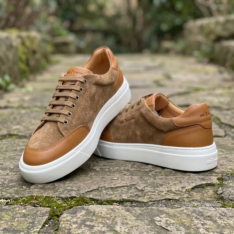 

Men Genuine Leather Skate Shoes Soft Calfskin Upper Lace Up Casual Sneakers Comfort Versatile Daily Outdoor Sports Footwear