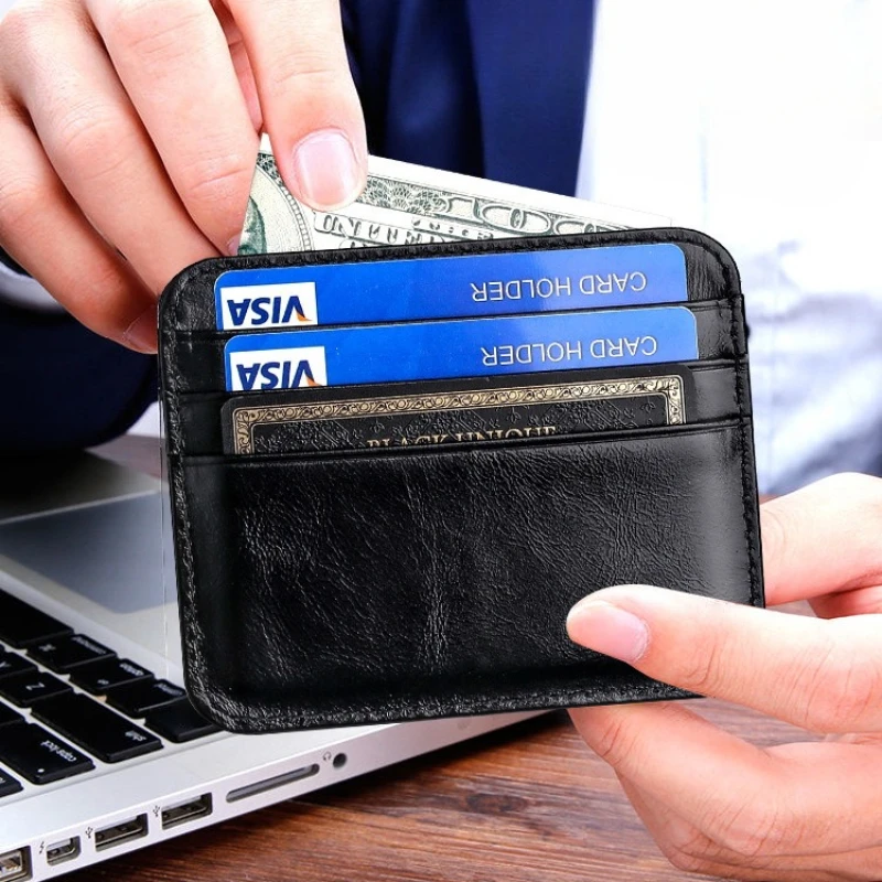 محفظة صغيرة صغيرة بحامل بطاقات - مراجعة Slim Card Slot Case وسعره