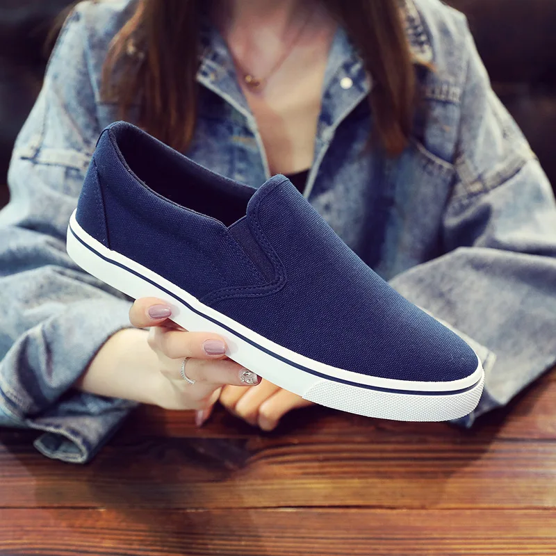 New Autumn Blue and White Casual Canvas Shoes Trend Flat Low-top Slip-on Shoes Men\'s Women\'s Work Shoes Sneakers Designer Shoes