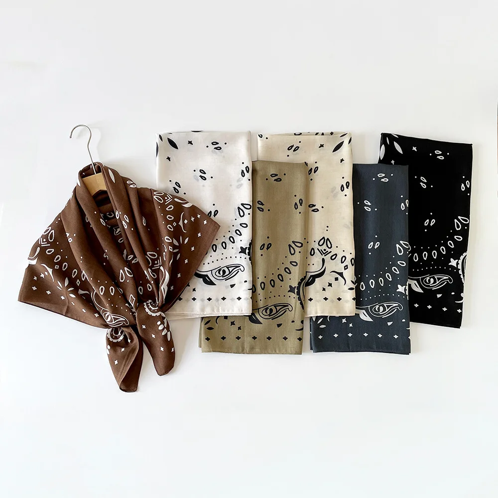 

Paisley Large Square Scarf Headscarf Wrap 90cm Fashion Accessory for Summer Season Versatile Stylish And Luxury Feel