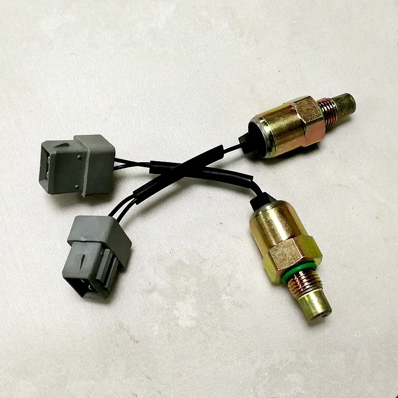 

1pcs Steering gear tubing pressure switch for Brilliance BS4/M2 BS6/M1 Sensor switch 3005402