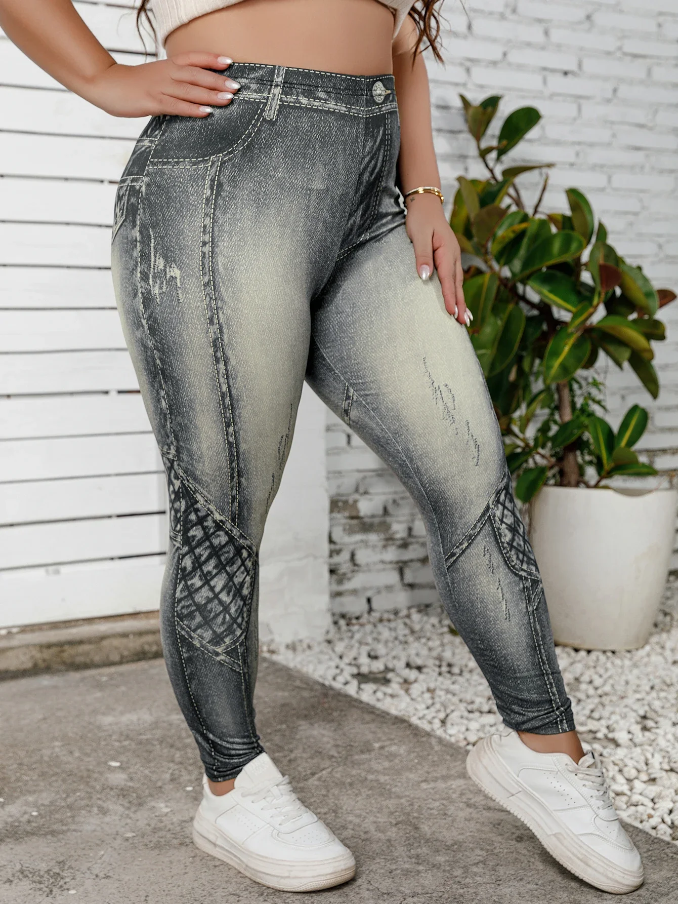 Plus Size Women\'s Faux Denim Pattern Leggings Vintage High-Elasticity Comfort Knit Long Trousers Fashionable Stretch Pants