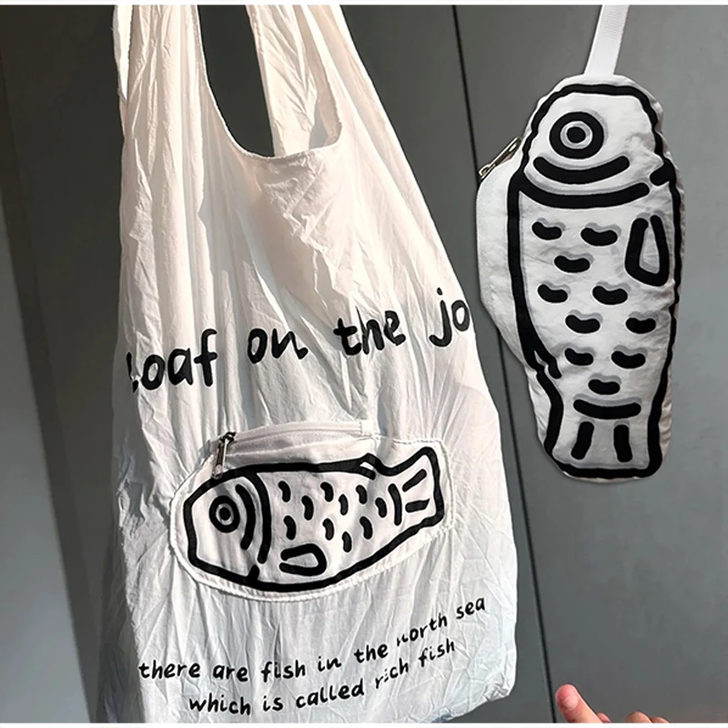 Faltbare, verformbare Handtasche „Fortune Fish“, Taschenanhänger, wasserdichte Schultertasche aus Nylon-Netzstoff, lässige Einkaufstasche für Damen. – Detail 13