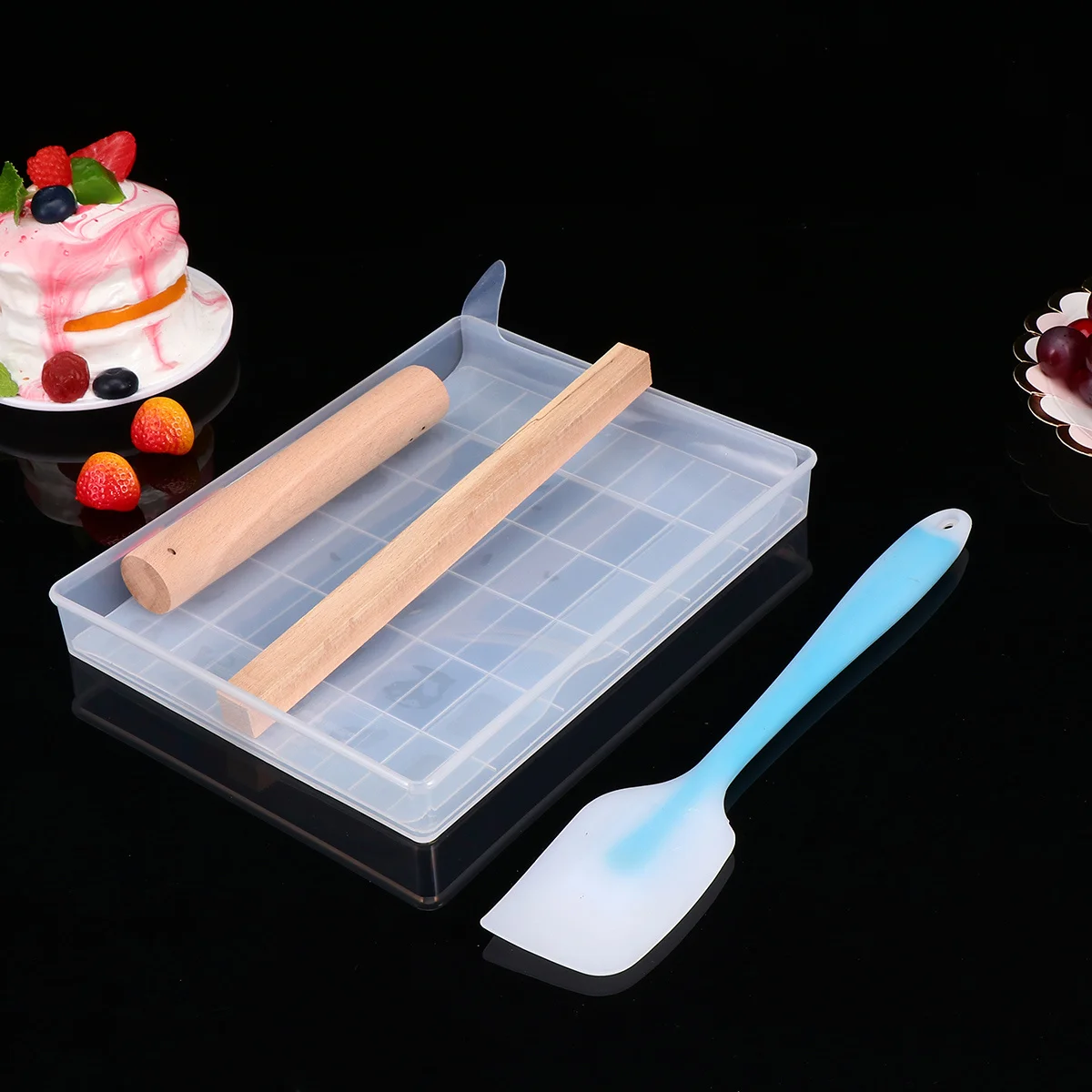 

5Pcs Baking Molds Set PP Silicone Nougat Making Tools Easy Clean Grid Line DIY Home Store Random Color Large Scraper