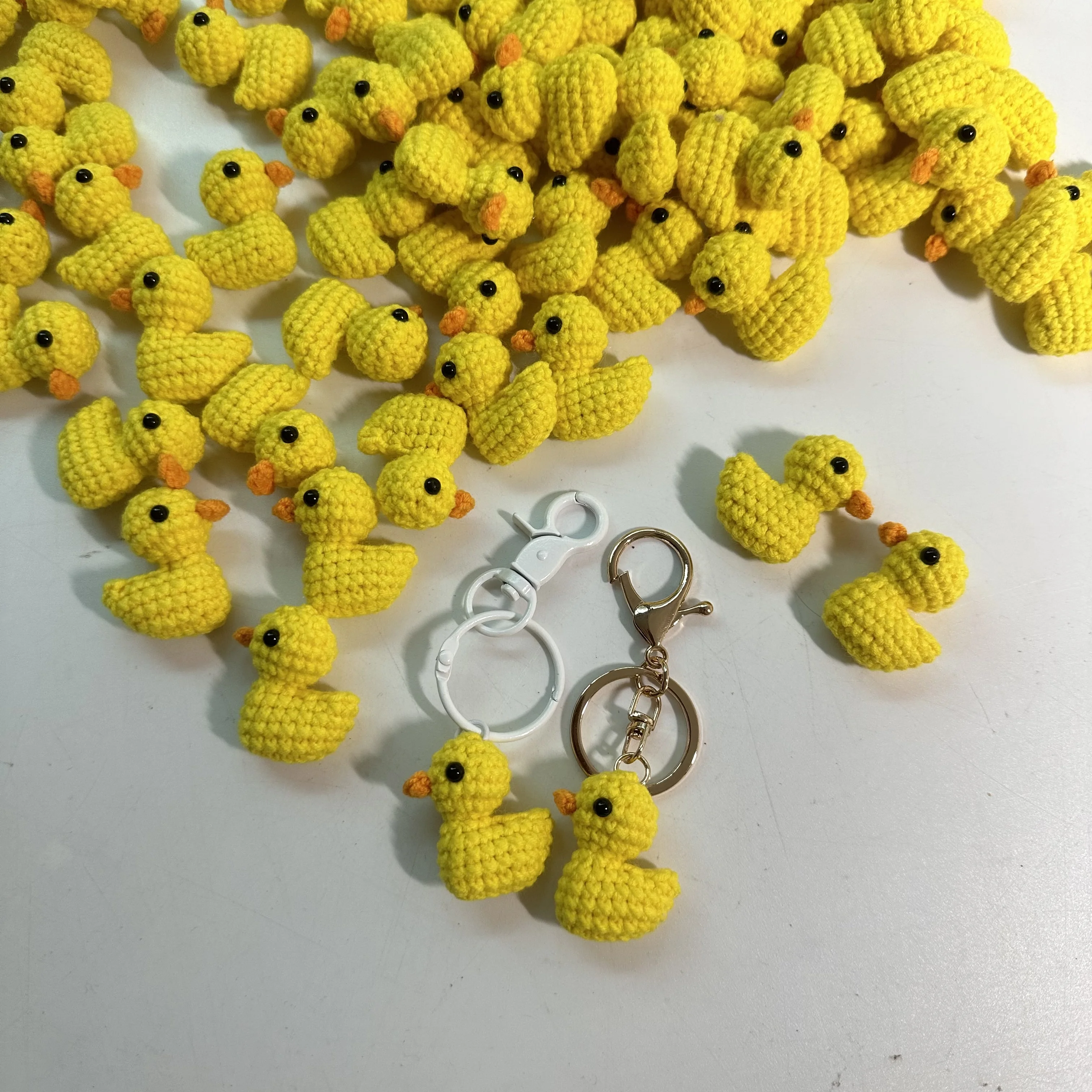 Mini Cute Duck Knitted Keychain Handmade Crochet Pendant Creative Car Bag Mobile Phone Charm Gift Wholesale Clothing Decoration