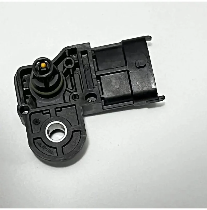 Applicable to Wuling / New Chang'an Intake Pressure Sensor OE:F01R00E016