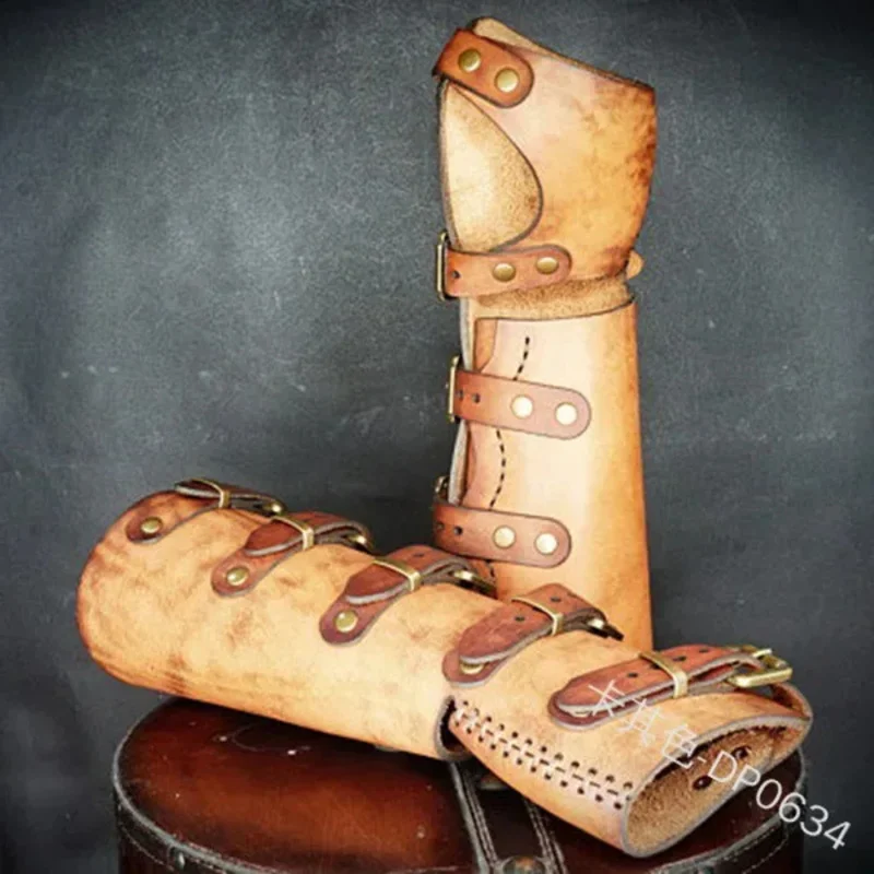 Medieval Costume Ac…