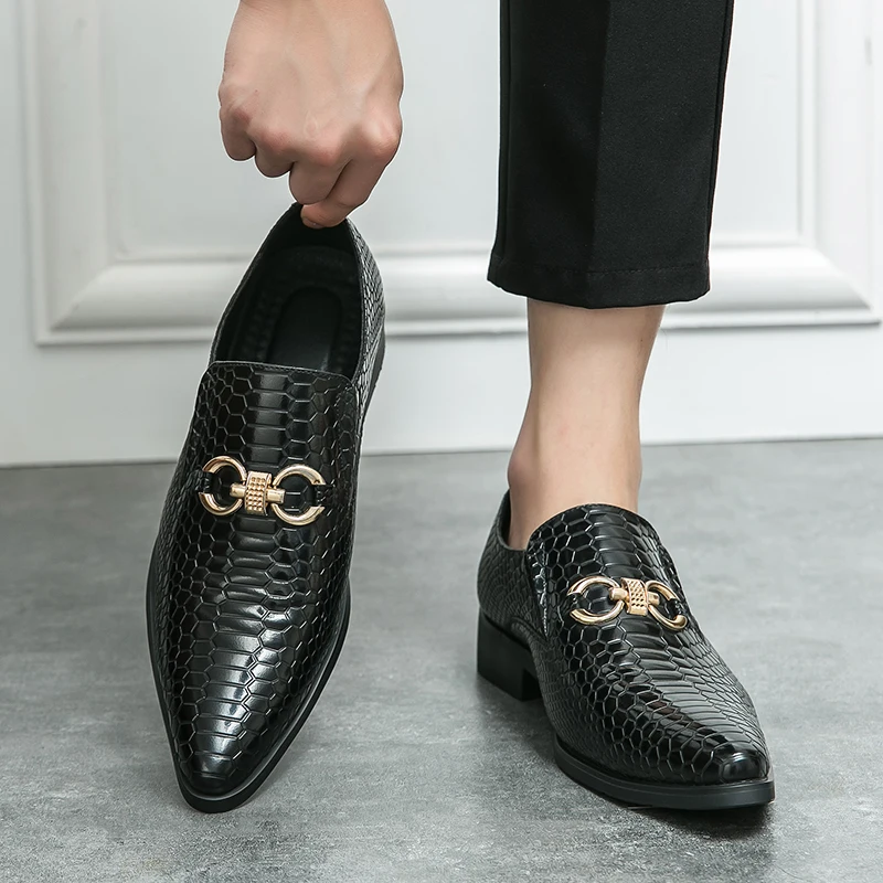 Fashion Brand Snake Skin Pattern Design Luxury High-quality Decorative Buckle Men Shoe Comfortable Bright Pointed Surface Loafer