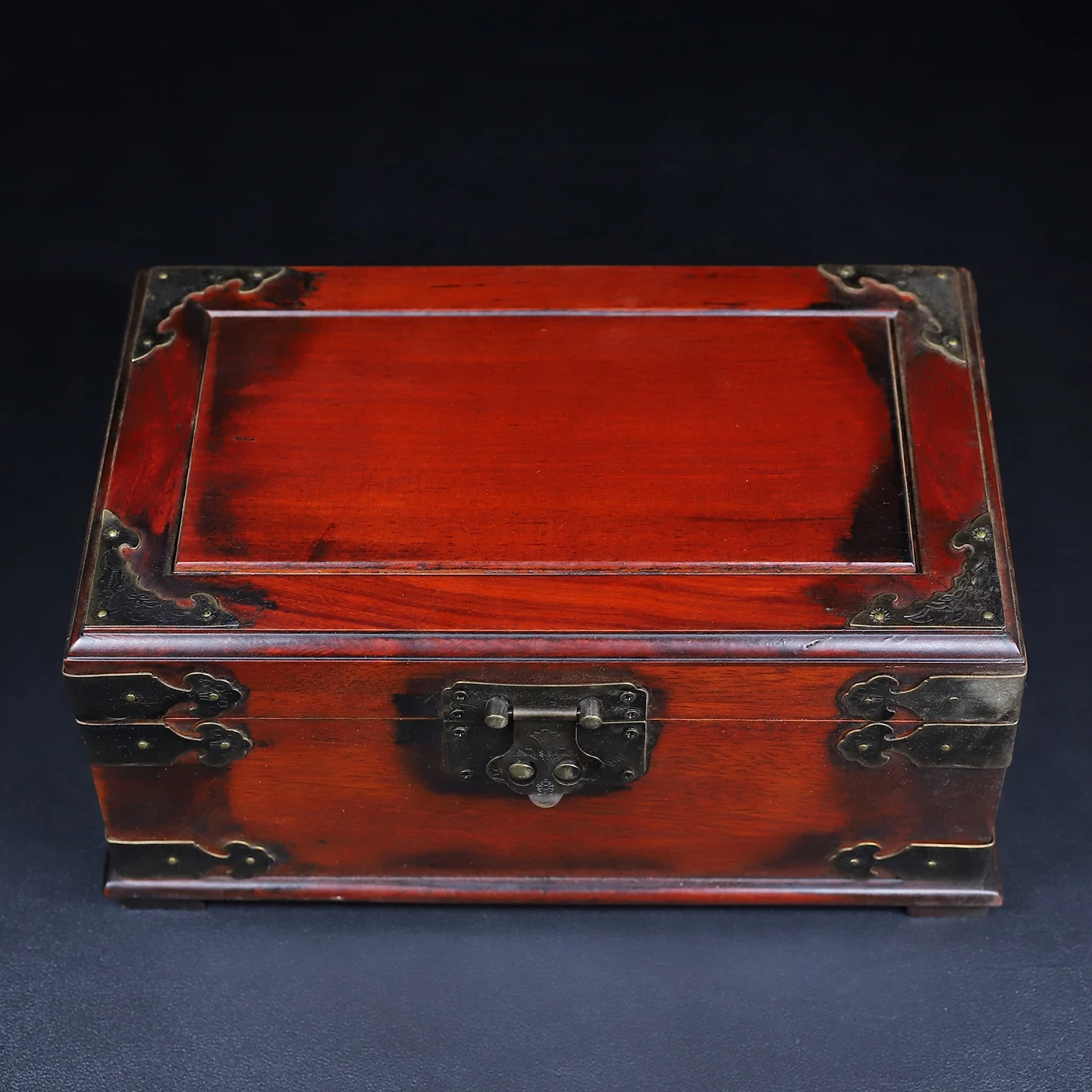 Rare Antique Redwood Jewelry Box With Copper Inlay, Length 26Cm, Width 16Cm, Thickness 12.5Cm
