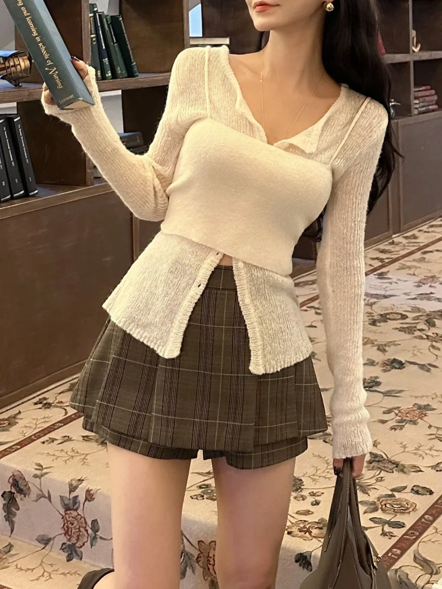 เสื้อสเวตเตอร์ถักสไตล์วินเทจสำหรับผู้หญิง ชุดสองชิ้นพร้อมเสื้อกล้ามสายเดี่ยว นุ่มสบาย เหมาะสำหรับใส่ไปทำงาน