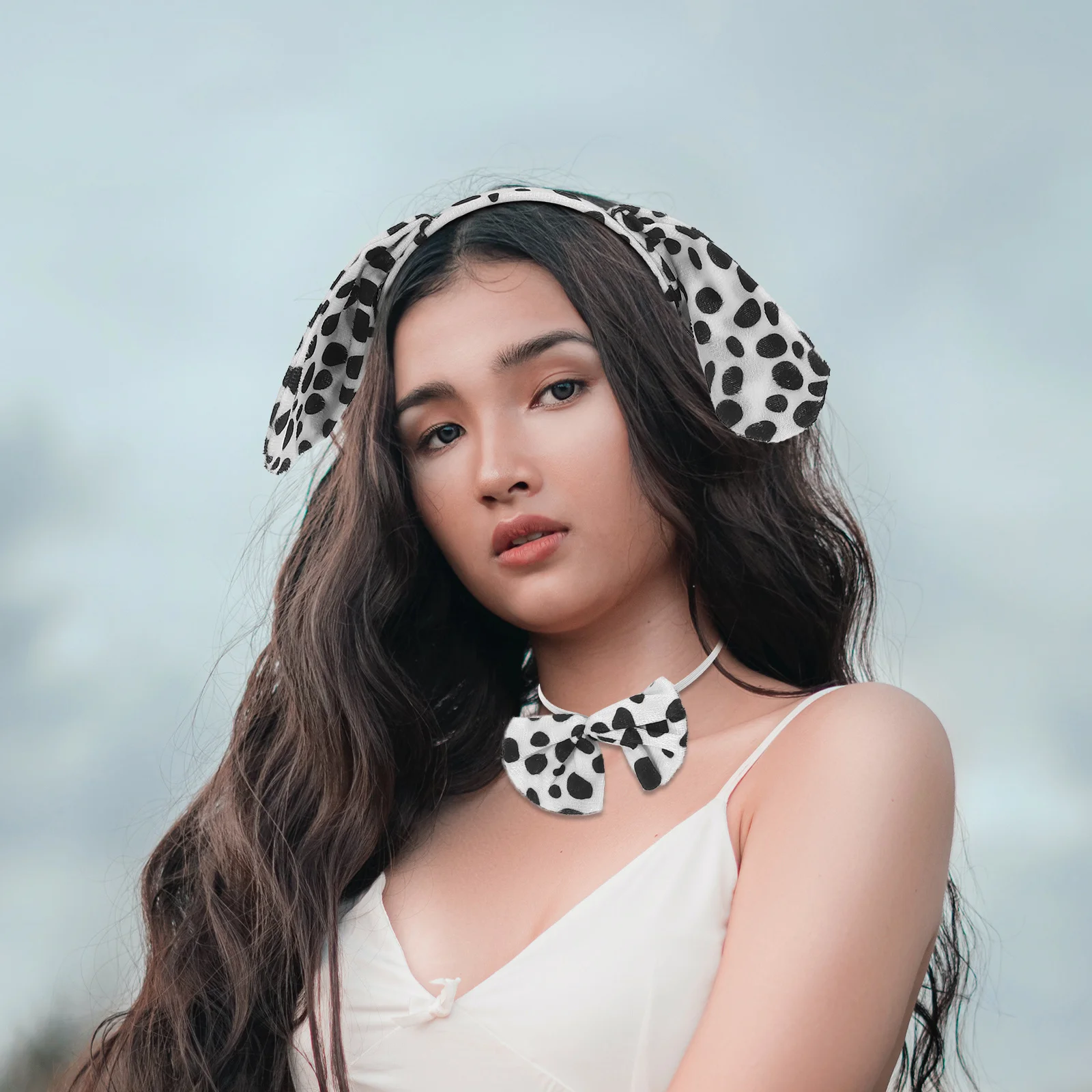 6 Set di Accessori per Costume da Cane: Cerchietto con Orecchie, Papillon e Coda, Leggeri e Comodi per Eventi e Festival