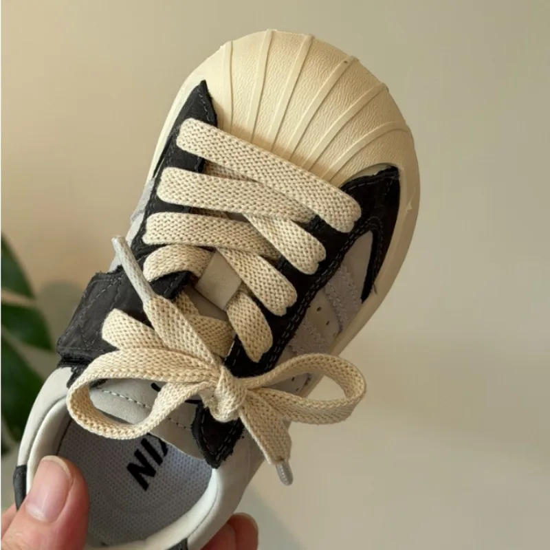 2026 Autumn New Girls Retro Soft Soled Comfortable Low Top Board Shoes Boys Fashionable Shell Toe Non Slip casual Sports Shoes