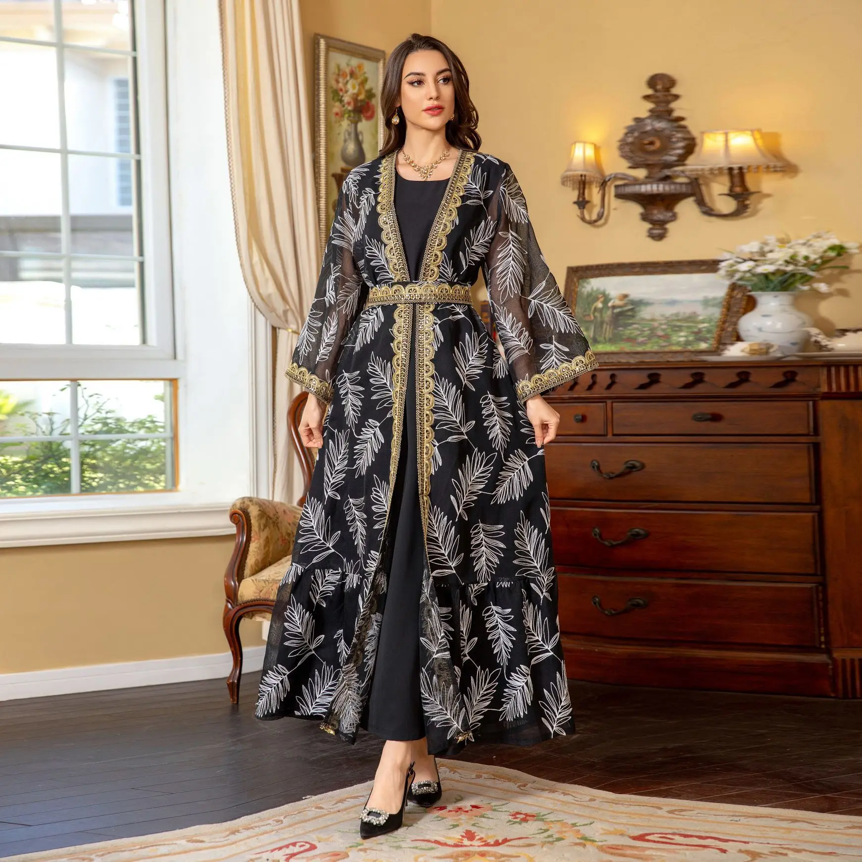 

Middle East Arab Dubai Summer Gurban Festival Mesh Embroidery Spliced Golden Ribbon Muslim Luxury Fashion Two Piece Robe Set