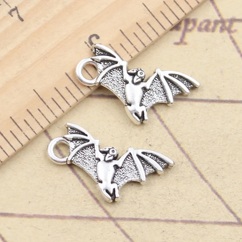 20pcs Charms Flying Bat Halloween 22x12mm Tibetan Silver Color Pendants Antique Jewelry Making DIY Handmade Craft
