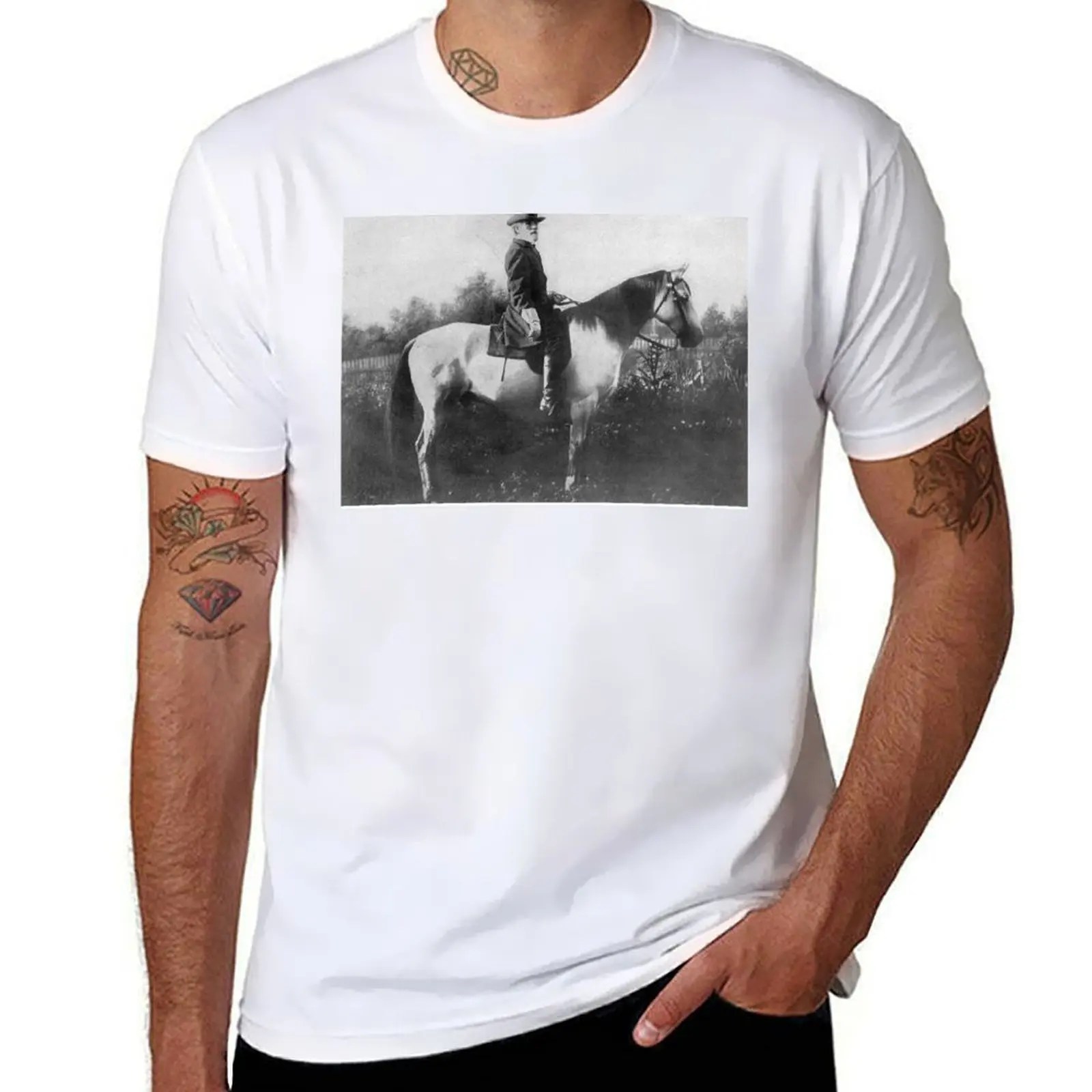 

Robert E Lee and His horse Travel T-Shirt cotton t shirt man man tshirt