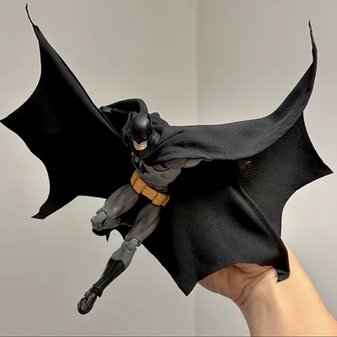 Ct Toys Mafex 126 Batman Action Figures In Stock Justice League Hush Batman Figurine The Dark Knight Collection Toy Gift