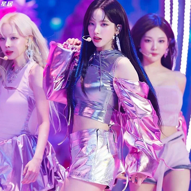 Nuovo cantante coreana Concerto Abiti da ballo jazz Top corto sexy a maniche lunghe Pantaloncini slim Gruppo da donna Kpop Abiti per spettacoli teatrali