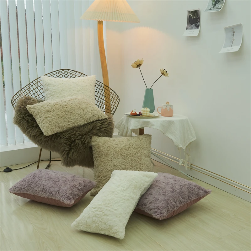 

Cushion Cover 45x45cm Pillow Cover Plush Comfortable For Living Room Sofa Home Decorative Pillow CoverMust-have In Winter