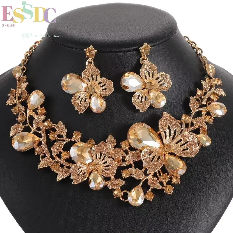Exquisite fashionable high-end temperament banquet necklace and earrings set women's fashion hot alloy set chain flower