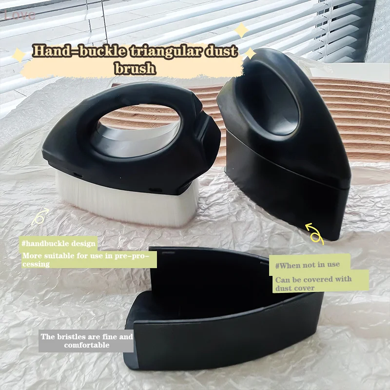 Cepillo profesional para polvo de uñas, forma Triangular con cubierta, hebilla para dedo para limpieza de polvo, herramienta de manicura, cepillo de maquillaje