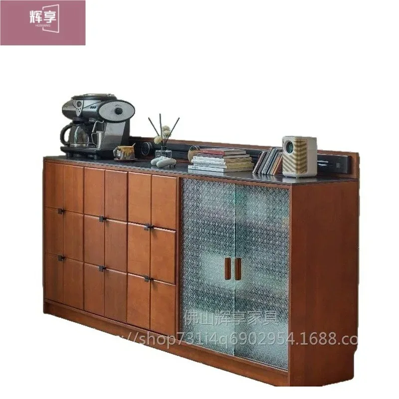 원목 암석판 식탁 옆 수납장 벽에 붙인 모던 수납장 차 수납장