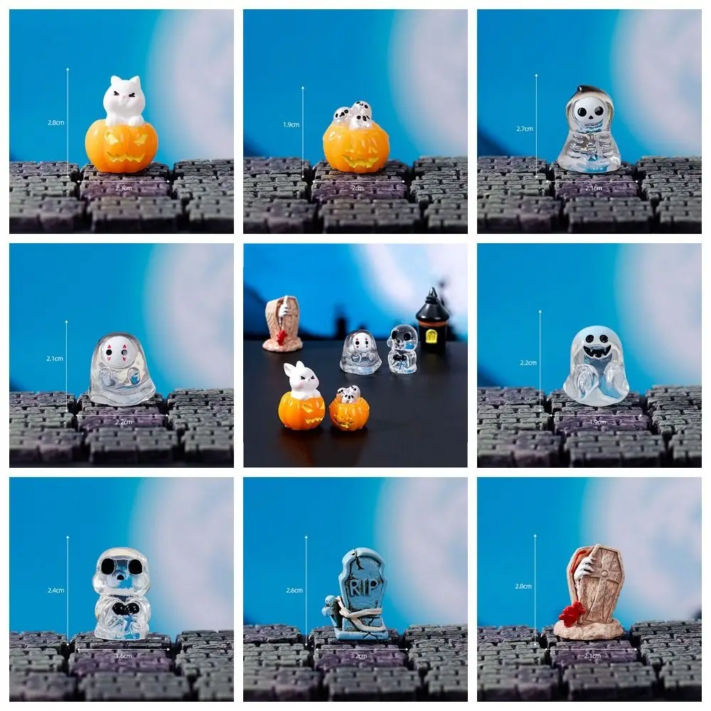 Micro Landscap Halloween Crystal Ball Mini Easy to Carry Resin Faceless Ghost Resin Pumpkin Resin Ornaments Desktop