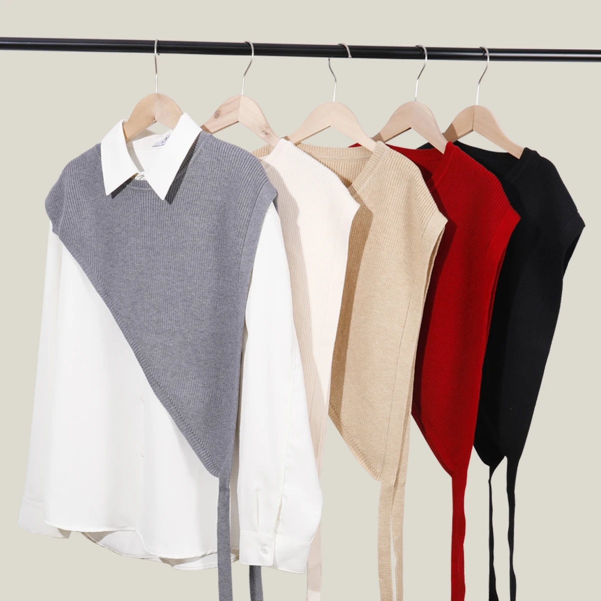 

The women's shawl with a slanted triangle design is fashionable and comfortable, making it the perfect gift for personal use