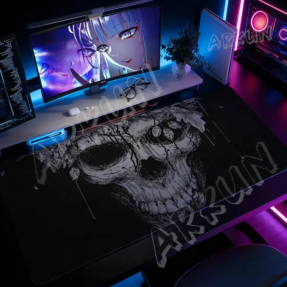 

Black White Manga Skull Mouse Pad Large Gaming Desk Mat Cool Large Black Aesthetic Non-slip Keyboard Pad for PC