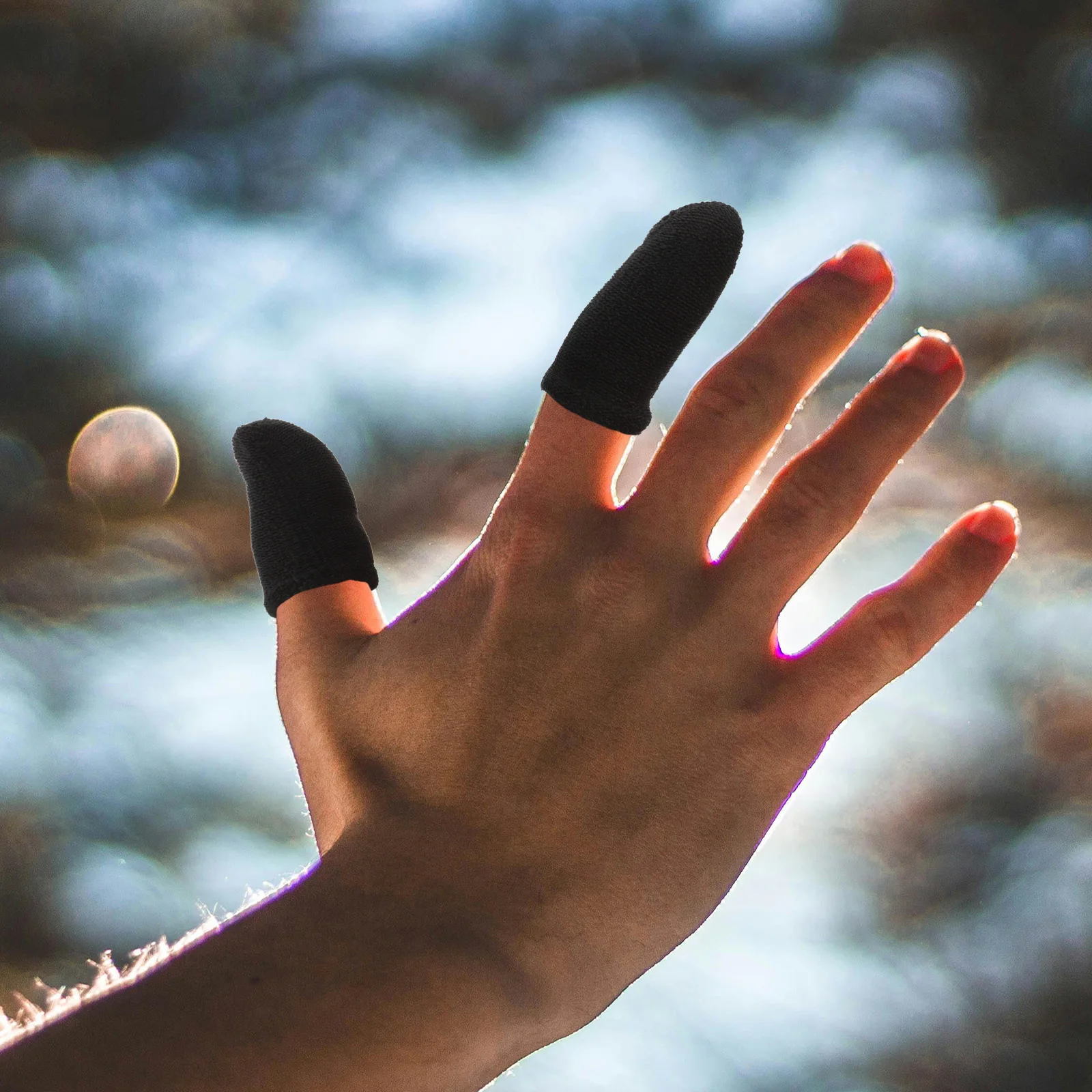 

10Pcs Non Sweat Breathable Gaming Finger Sleeves Ultra Thin Elastic Fit for Mobile Phone Games Touchscreen Black Fiber Covers