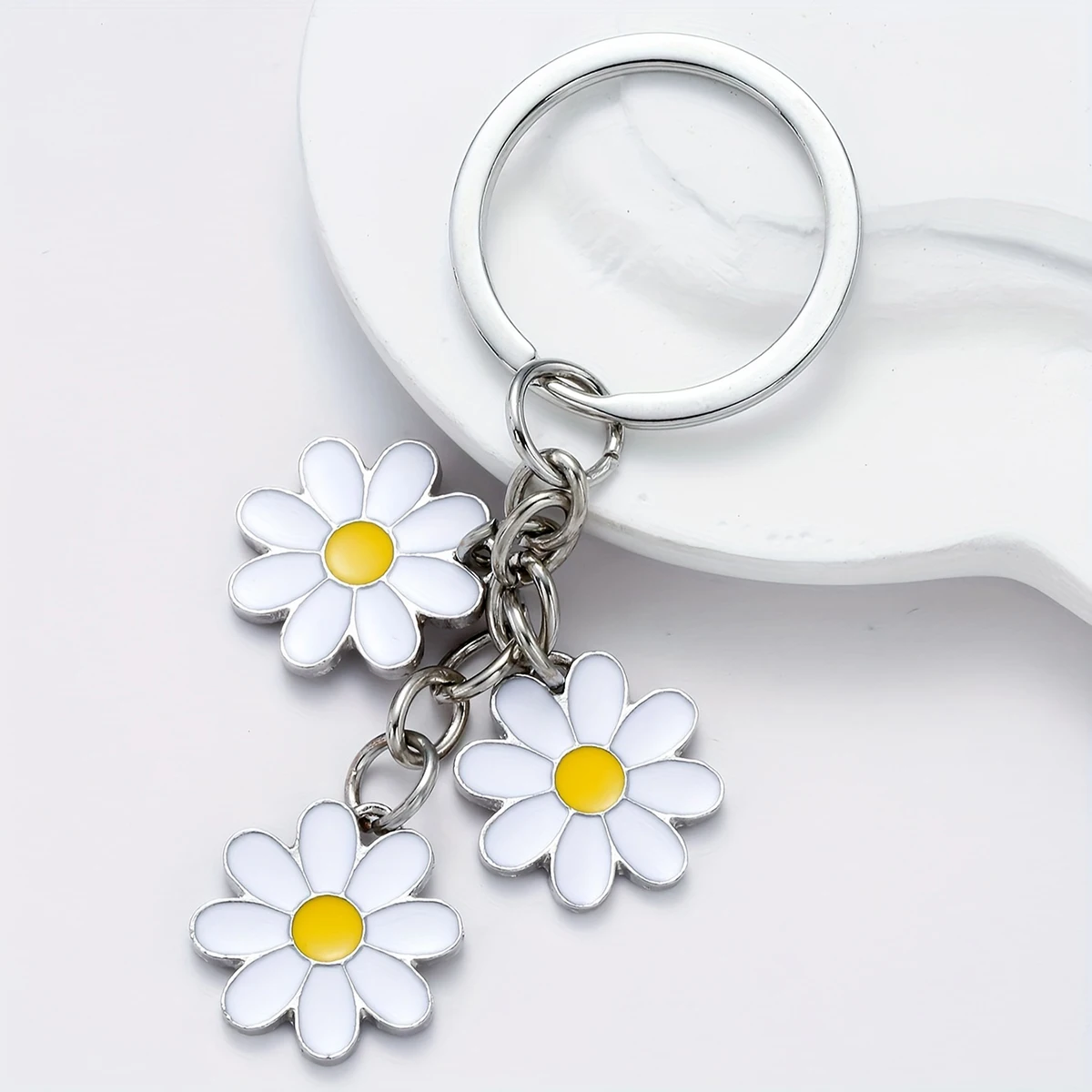 1 nuevo llavero de Instagram Sweet Daisy y colgante de accesorios florales frescos