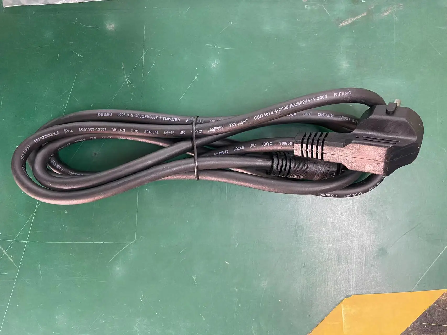 2M EU Power Extension Cable for 600-800W Solar Inverter, 3-Core Connector & EU Plug Included