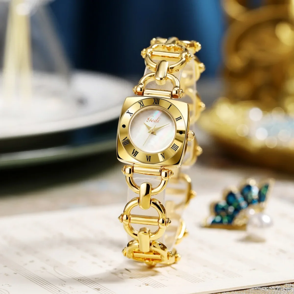 Vintage Women Quartz Watch Square Dial Roman Numerals Watches Ladies Luxury Wristwatch Black Small Gold White Bracelet Clock