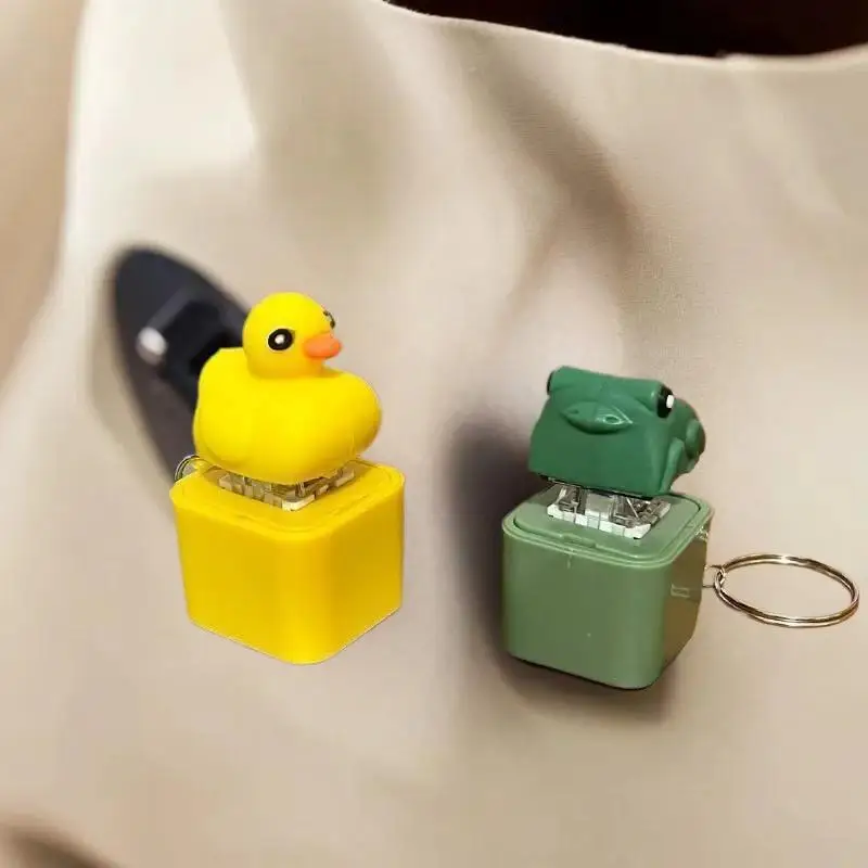 Lustiger schlagender Frosch-Enten-Schlüsselanhänger, wiederaufladbare Tastatur, Fidget Clicker, Sound-Schlüsselanhänger mit LED-Licht zur Stressabbau