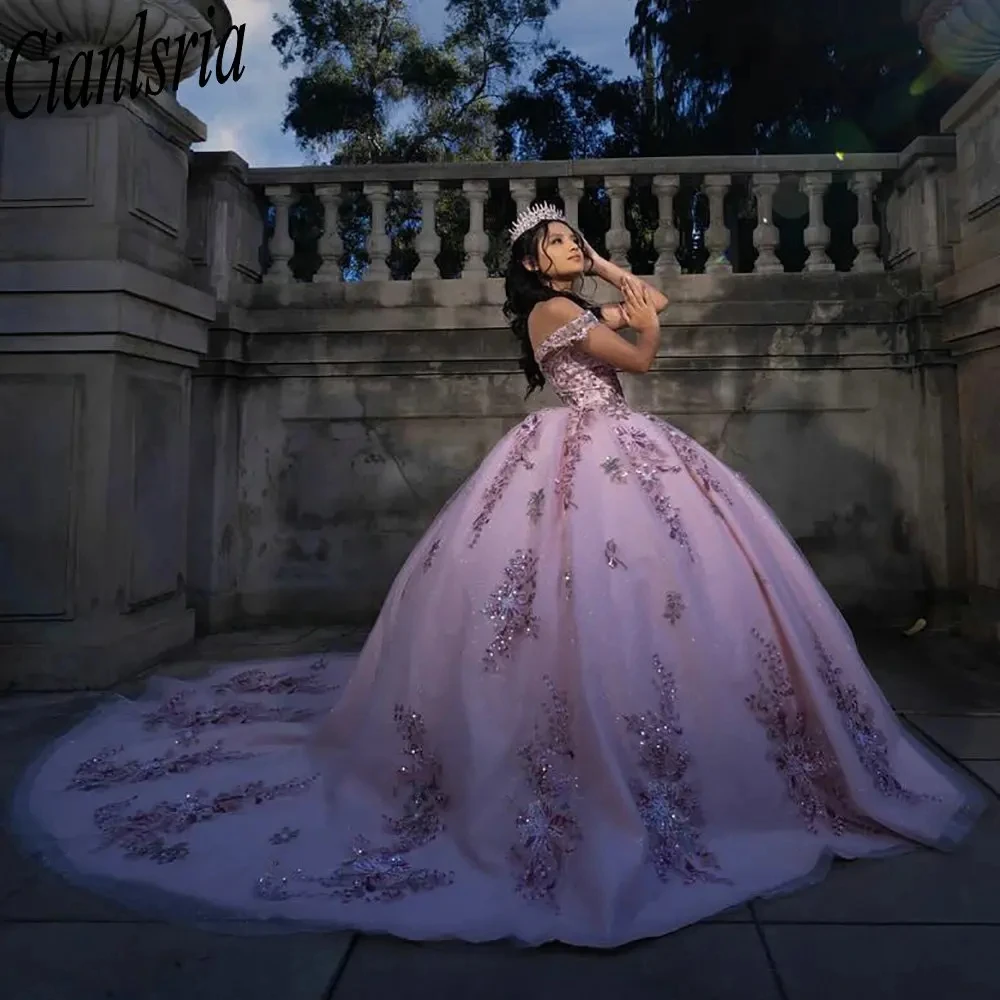 Abito da ballo rosa con spalle scoperte abiti da Quinceanera Appliques con paillettes floreali pizzo dolce 16 abiti da 15 Anos