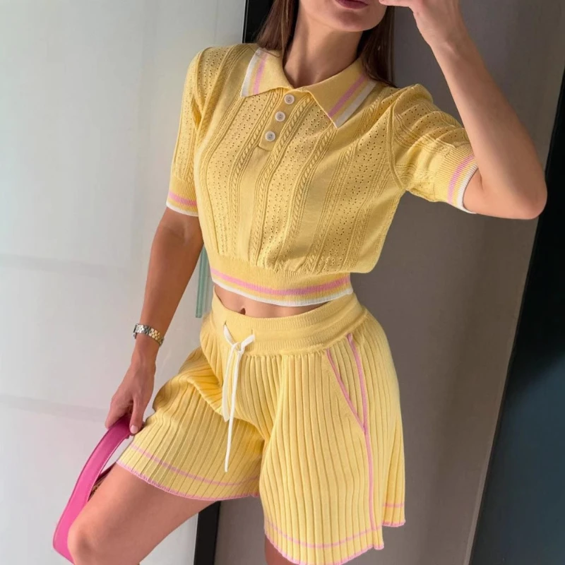 New College Style Flip Collar Knitted Shirt Women's Summer Short sleeved T-shirt Design Color Contrasting Shorts Two Piece Set