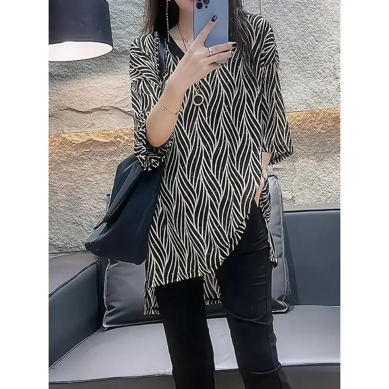 

Summer New Large Women's Korean Commuter Loose Mid Length V-neck Printed Striped Asymmetric Versatile Short Sleeve T-shirts Tops