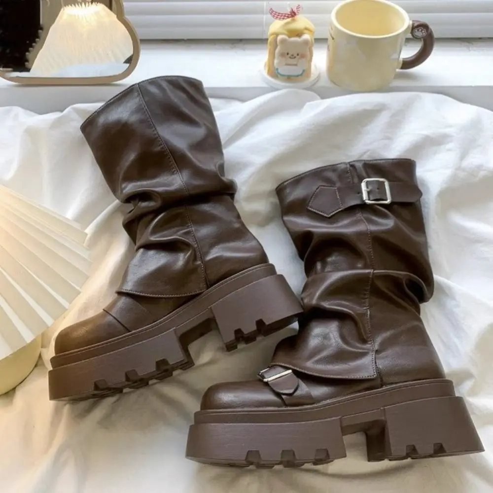 

Новый дизайн, женские байкерские ботинки с пряжкой на ремне, Harajuku, женские сапоги до колена, гладиаторская платформа, Y2K, женские ботинки средней длины в стиле панк