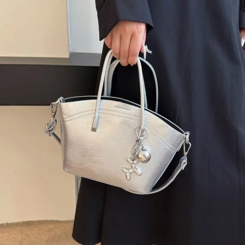 

Popular Luxury Leather Shoulder Bag for Women - Crossbody Messenger Handbags by Famous Designer Classic Elegant Style