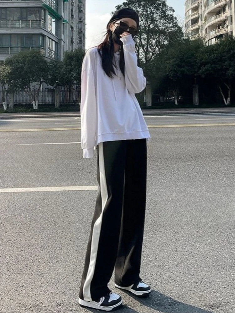 2026 Spring Fall Women Black Patchwork Wide Leg Pants High Waist Loose Slimming Casual Sweatpants Trendy