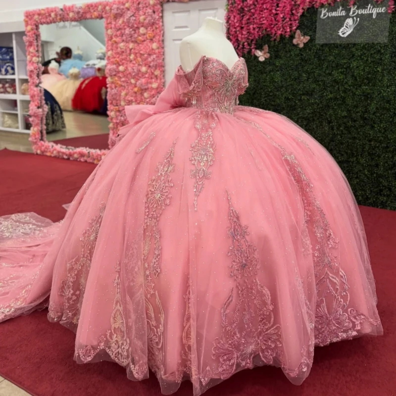 

Pink Shiny Quinceanera Dresses Ball Gown Off The Shoulder Sequin Applique Lace Beading Crystal Bow Tull Sweet 16 Dress Vestidos