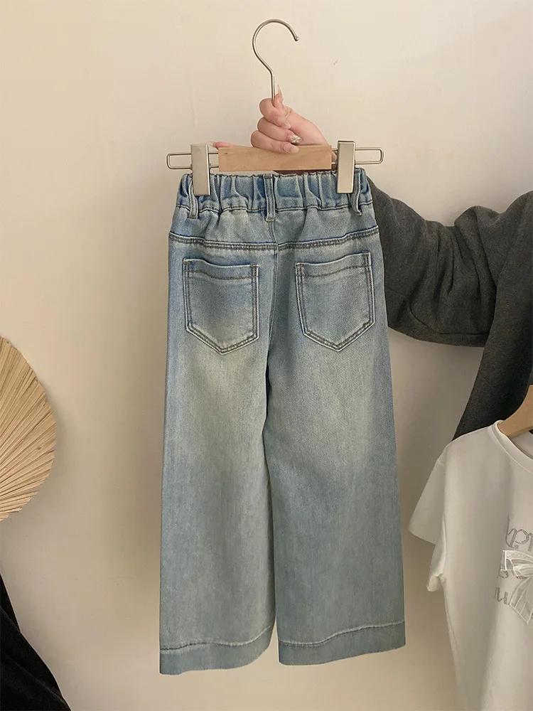 

Medium and Large Children2025Summer Girls' Fashionable Round Neck White ButterflyTTrendy and Versatile Stretch Jeans Set