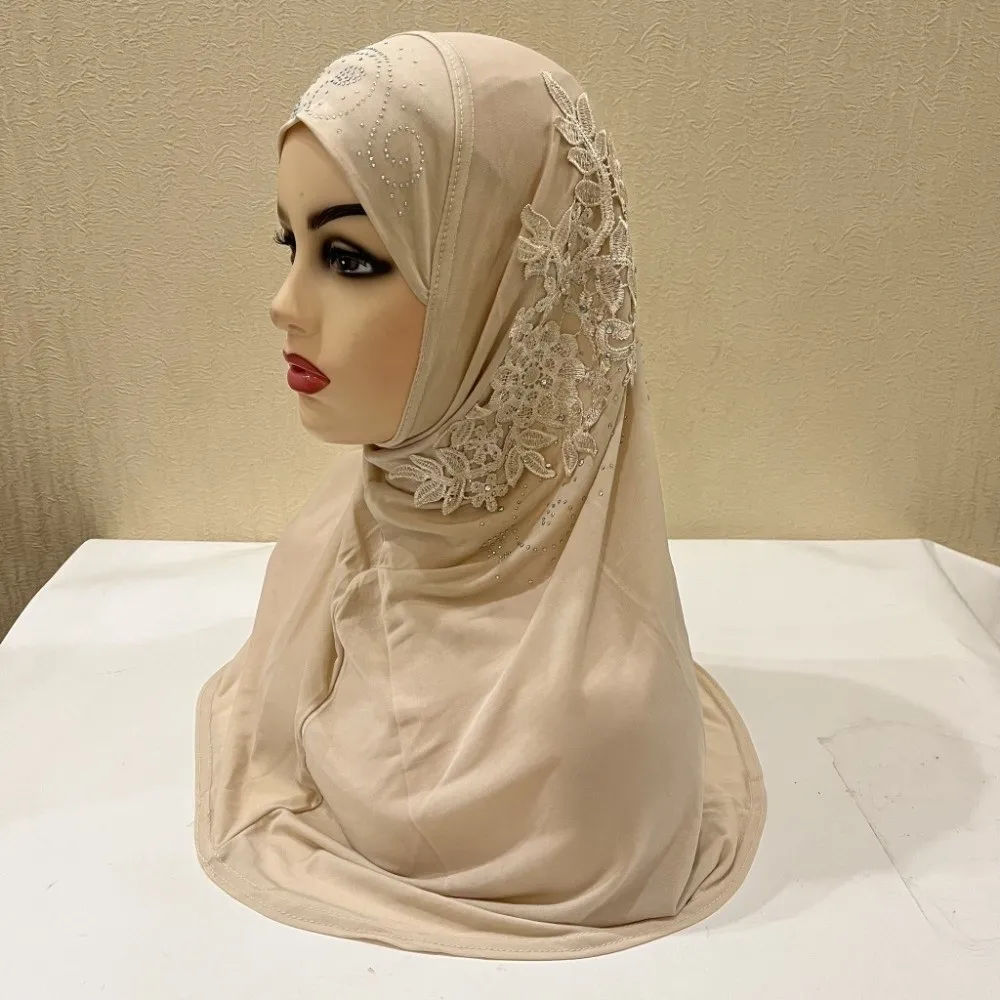 hijab-elegante-de-renda-com-strass-e-flor-lenco-islamico-de-cor-solida-turbante-para-oracao-uso-diario