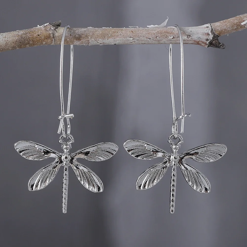 DIY accessories Cross-border fashion new retro dragonfly pendant earrings, niche design creative versatile animal alloy earrings