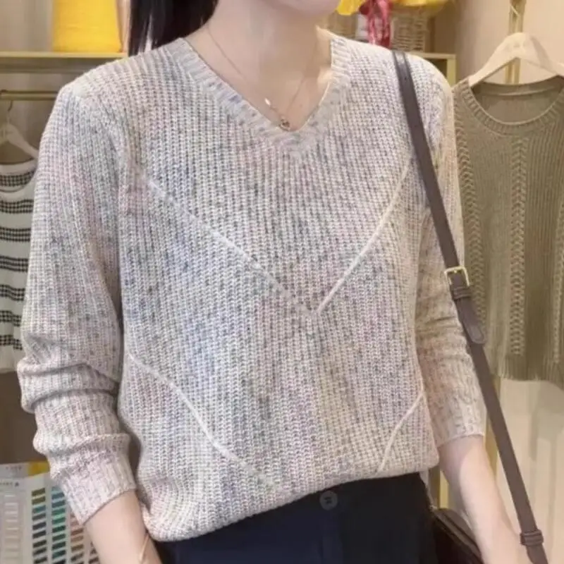 

2026 Autumn Winter New Women Fashion Design V Neck Sweater Korean Edition Long Sleeve Button Knitted Bottom Shirt Interior Tops