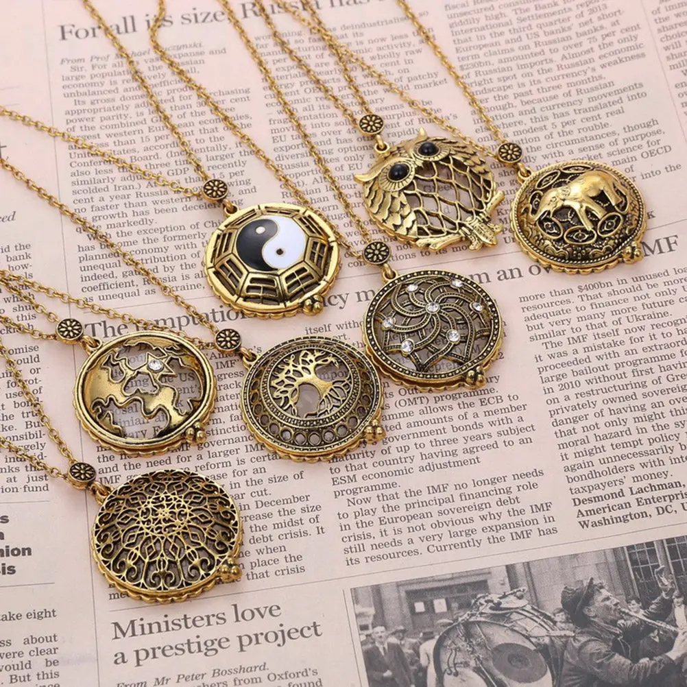 Magnifying Glass Necklace Hollow Out Retro Alloy Pendant Creative Elegant Jewelry Gift for Women Daily Wear Outgoing Party Prom