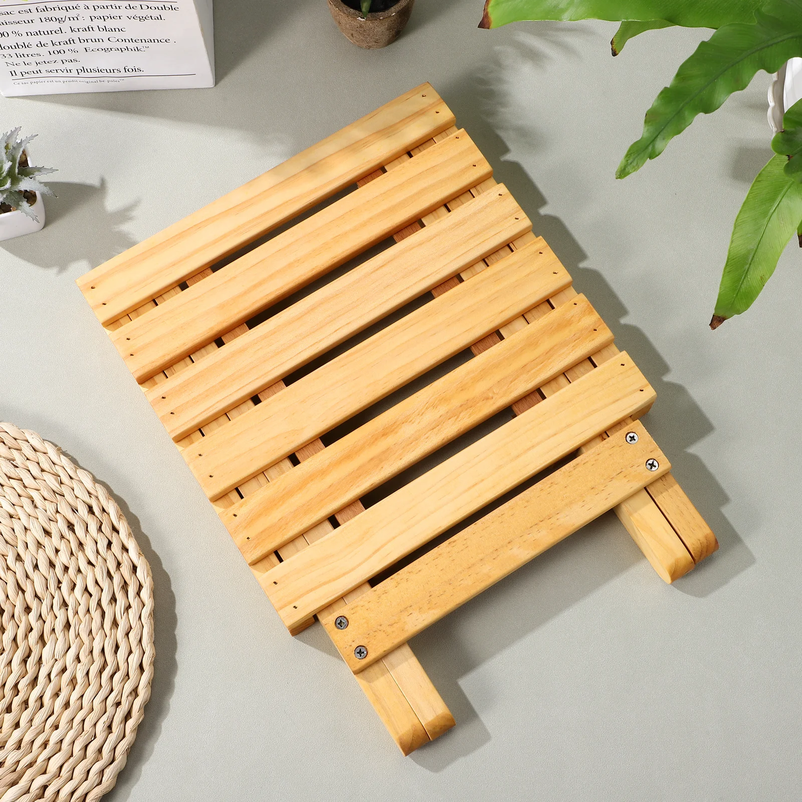 

Wood Folding Side Table Portable Outdoor Wine Picnic Table Beach Small Square Lightweight Stable Grass Sand Use Compact